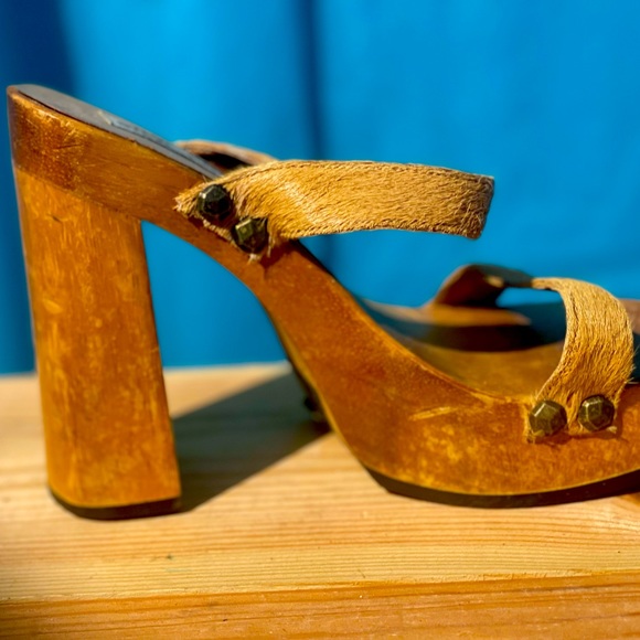 VINTAGE STEVE MADDEN WODDEN SANDALS SIZE. 6 - Picture 8 of 16